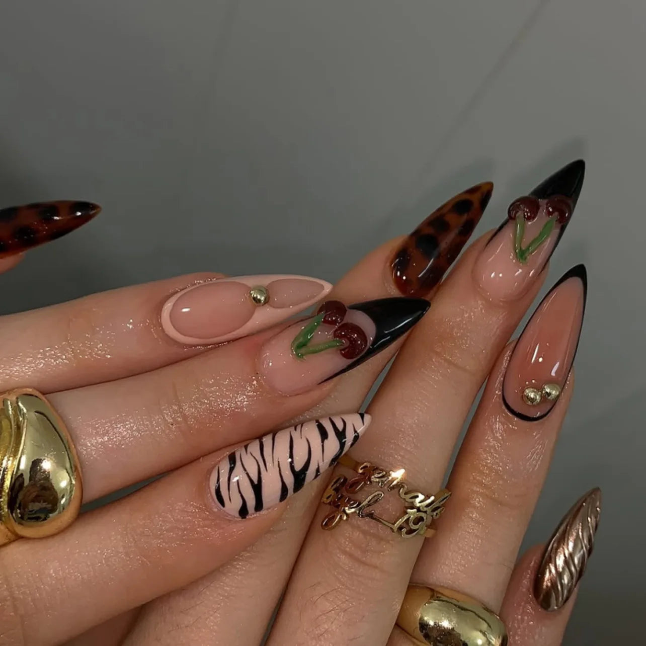 24Pcs 3D Fake Nails Press on