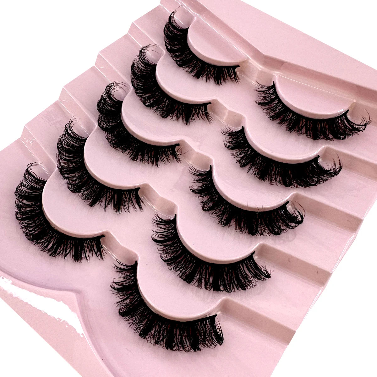 Wispy natural eyelash extension