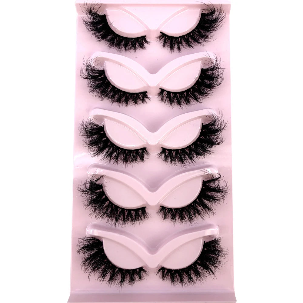 Wispy natural eyelash extension