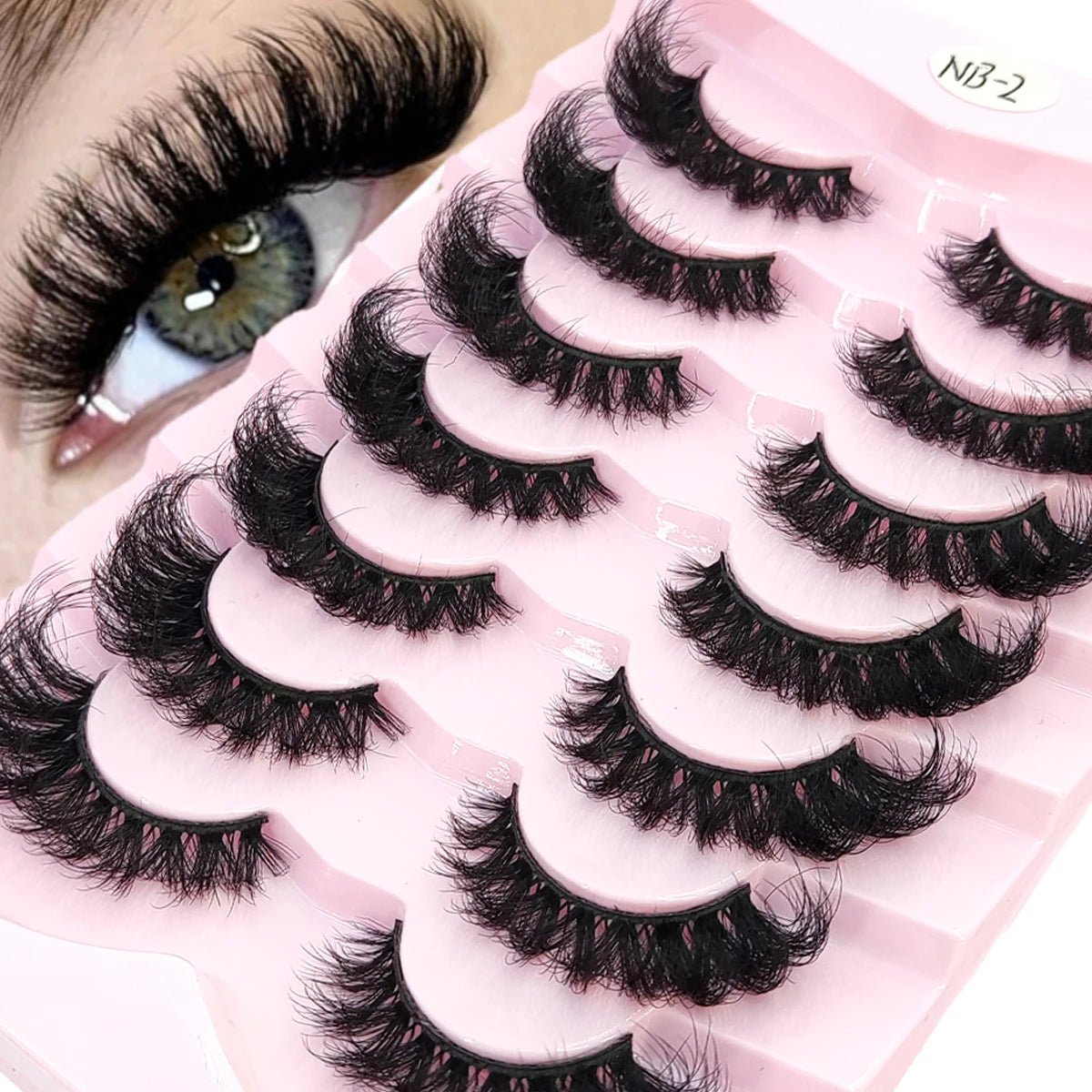 Wispy natural eyelash extension