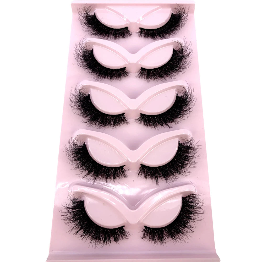 Wispy natural eyelash extension