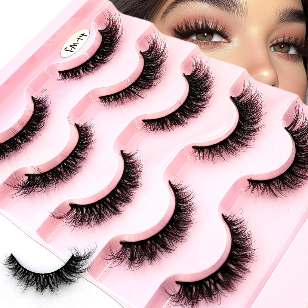 Wispy natural eyelash extension