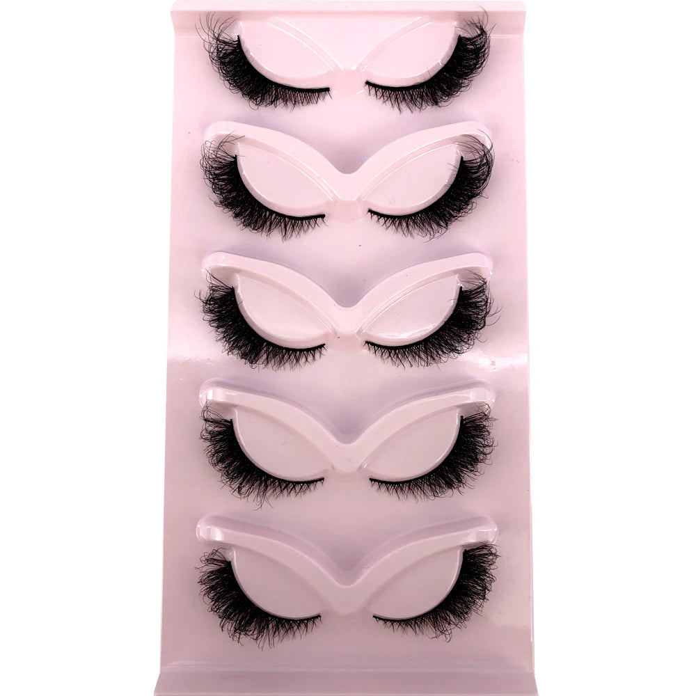 Wispy natural eyelash extension